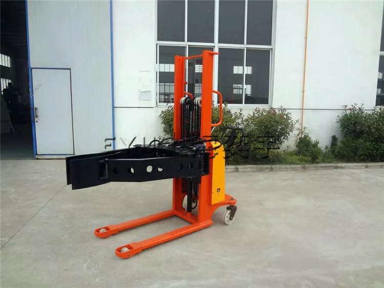 半電動(dòng)紙卷夾抱翻轉(zhuǎn)堆高車