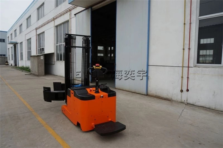 可前傾全電動(dòng)圓紙筒旋轉(zhuǎn)夾抱機(jī)