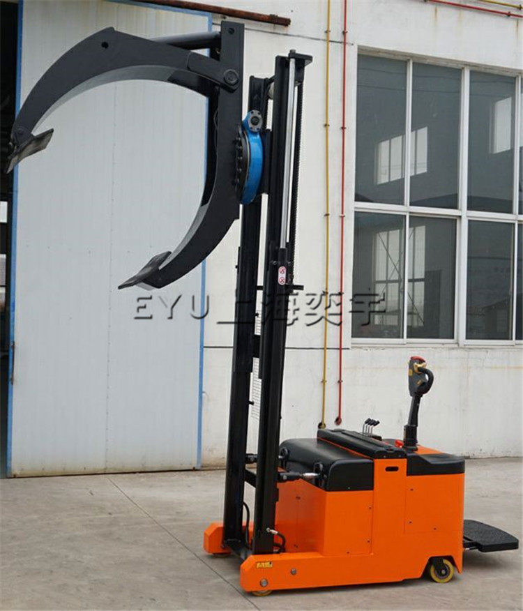 可前傾全電動(dòng)圓紙筒旋轉(zhuǎn)夾抱機(jī)