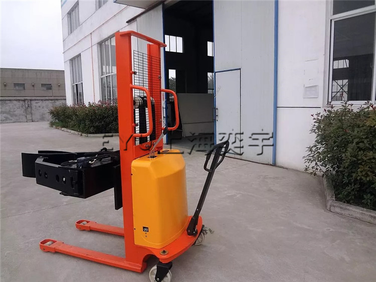 半電動(dòng)紙卷夾抱翻轉(zhuǎn)堆高車